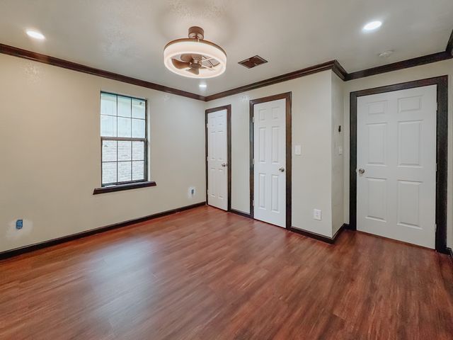 1112 E 13th Avenue, Corsicana, TX 75110