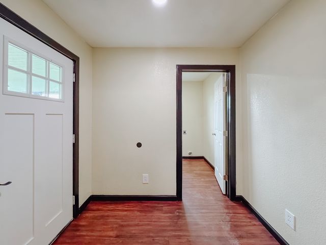 1112 E 13th Avenue, Corsicana, TX 75110