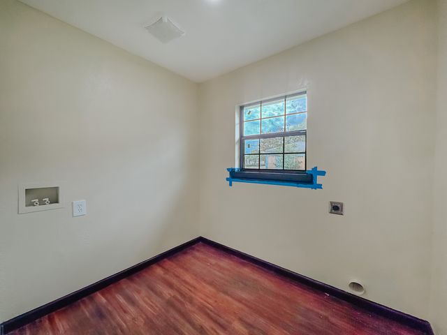 1112 E 13th Avenue, Corsicana, TX 75110