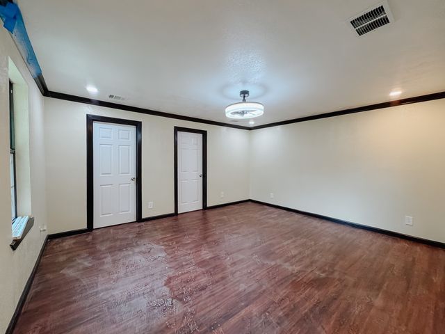 1112 E 13th Avenue, Corsicana, TX 75110