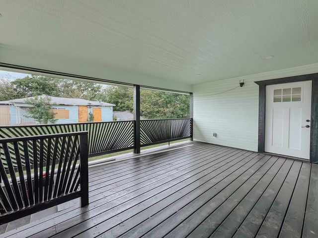 1112 E 13th Avenue, Corsicana, TX 75110