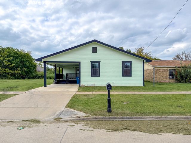 1112 E 13th Avenue, Corsicana, TX 75110