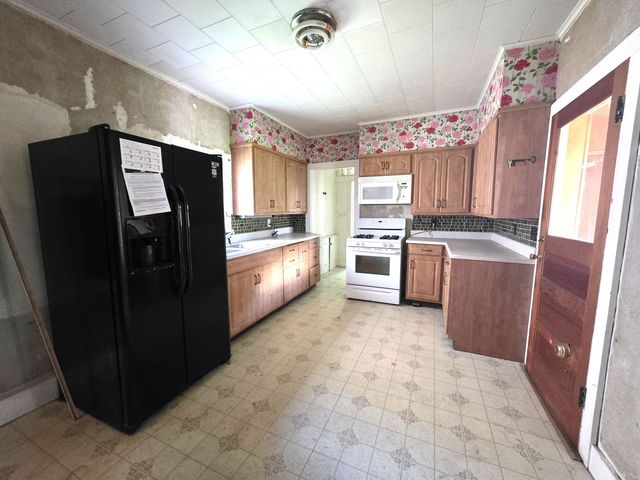 510 N Main Street, Port Byron, IL 61275