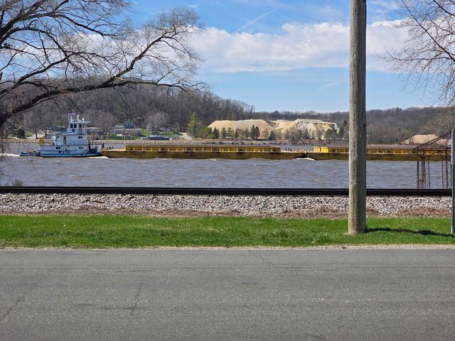510 N Main Street, Port Byron, IL 61275