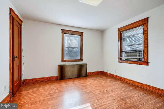 9125 BELAIR RD, Nottingham, MD 21236