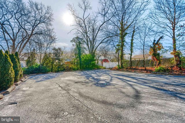 9125 BELAIR RD, Nottingham, MD 21236