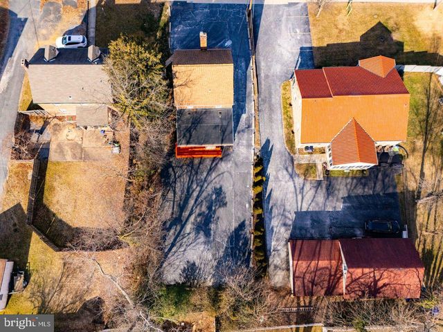 9125 BELAIR RD, Nottingham, MD 21236