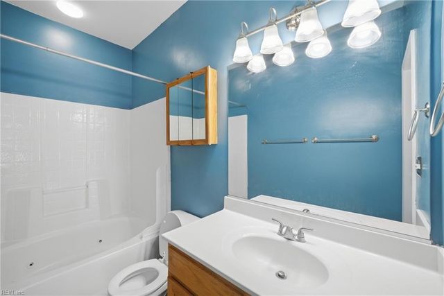 3818 Magwood CT, Virginia Beach, VA 23462