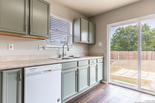 9662 Acadian, San Antonio, TX 78245