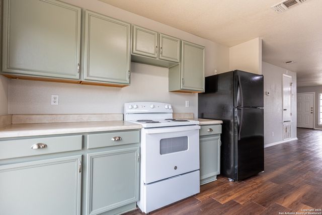 9662 Acadian, San Antonio, TX 78245