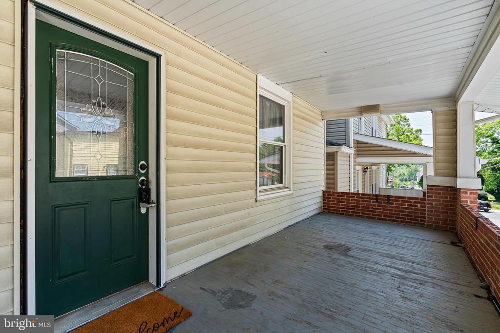 206 N DELAWARE AVE, Brunswick, MD 21716