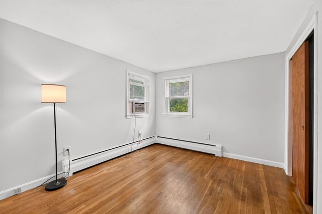 16 Beverly Avenue, Salem, NH 03079