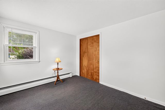 16 Beverly Avenue, Salem, NH 03079