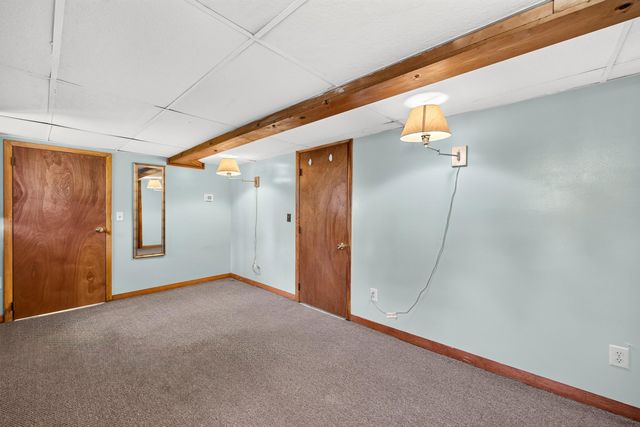 16 Beverly Avenue, Salem, NH 03079