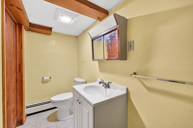 16 Beverly Avenue, Salem, NH 03079