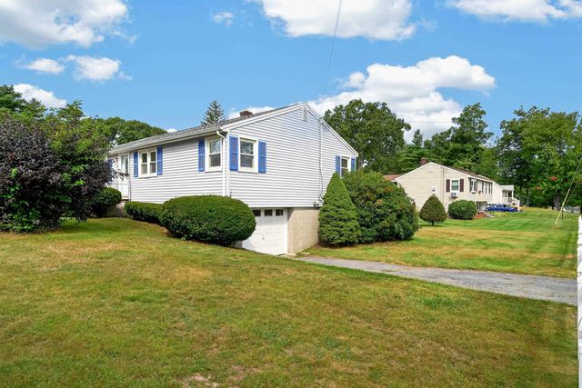 16 Beverly Avenue, Salem, NH 03079