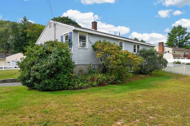 16 Beverly Avenue, Salem, NH 03079