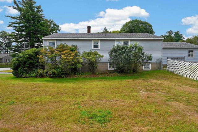16 Beverly Avenue, Salem, NH 03079