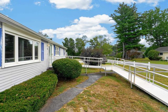 16 Beverly Avenue, Salem, NH 03079