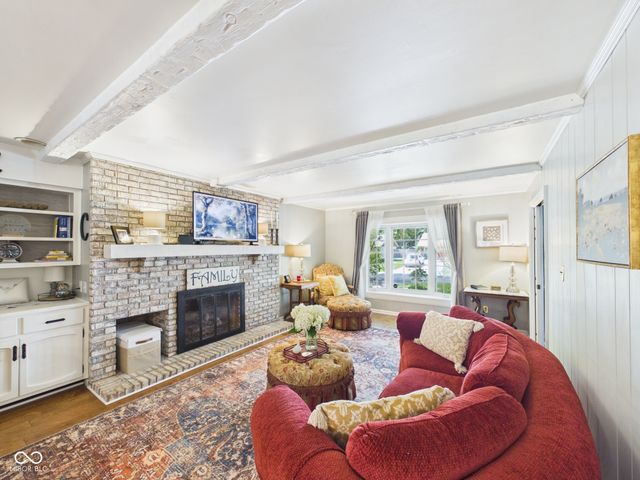 1905 Woodview Lane, Anderson, IN 46011