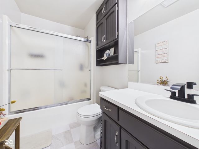 1905 Woodview Lane, Anderson, IN 46011