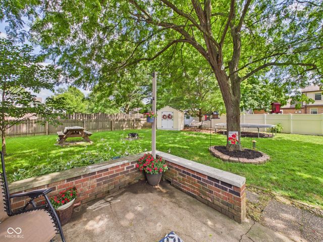 1905 Woodview Lane, Anderson, IN 46011