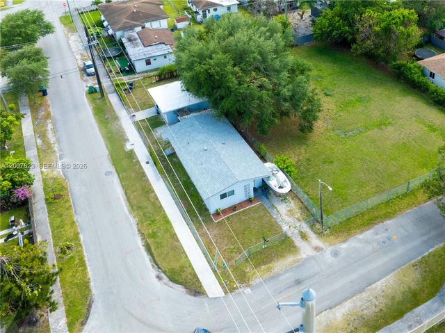 2406 NW 67th St, Miami, FL 33147