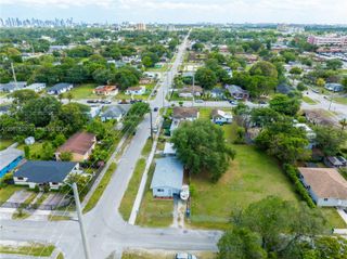 2406 NW 67th St, Miami, FL 33147