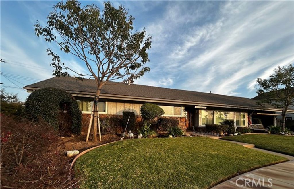 719 S Rosalind, Orange, CA 92869