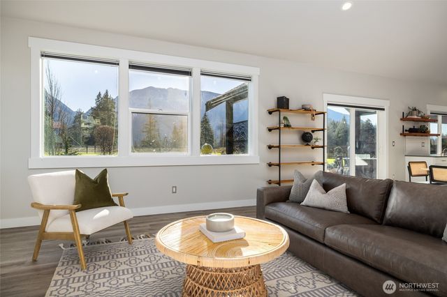 7420 Windsong Lane, Sedro Woolley, WA 98284