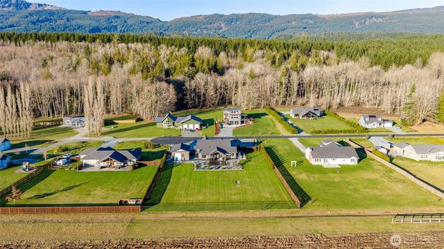 7420 Windsong Lane, Sedro Woolley, WA 98284
