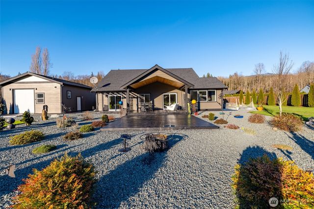 7420 Windsong Lane, Sedro Woolley, WA 98284