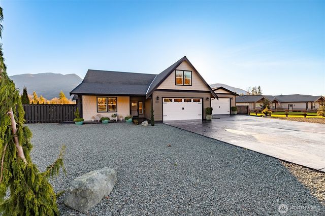 7420 Windsong Lane, Sedro Woolley, WA 98284