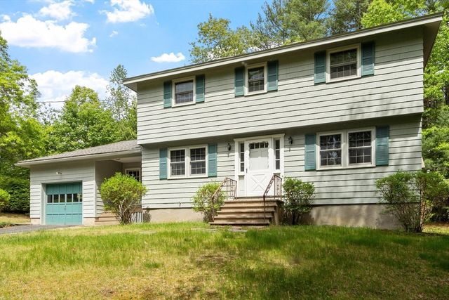 18 Cambridge Street, Chelmsford, MA 01824
