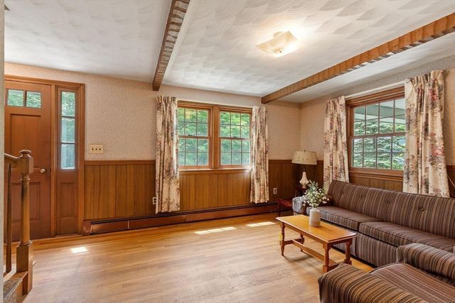18 Cambridge Street, Chelmsford, MA 01824