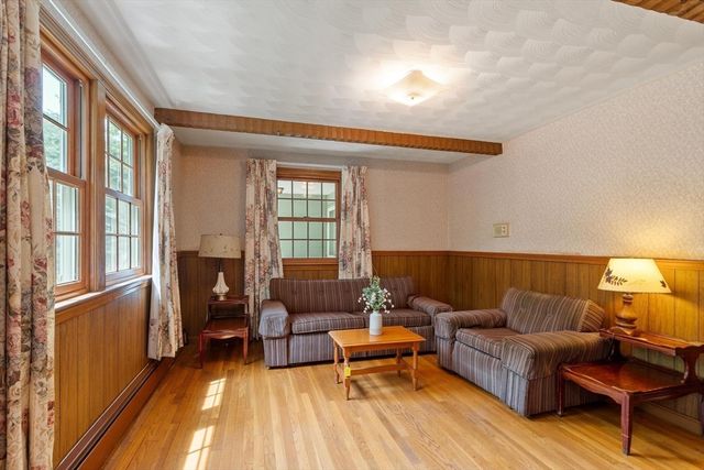 18 Cambridge Street, Chelmsford, MA 01824
