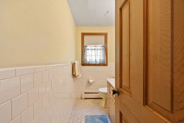 18 Cambridge Street, Chelmsford, MA 01824