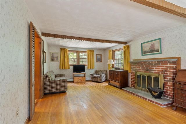 18 Cambridge Street, Chelmsford, MA 01824