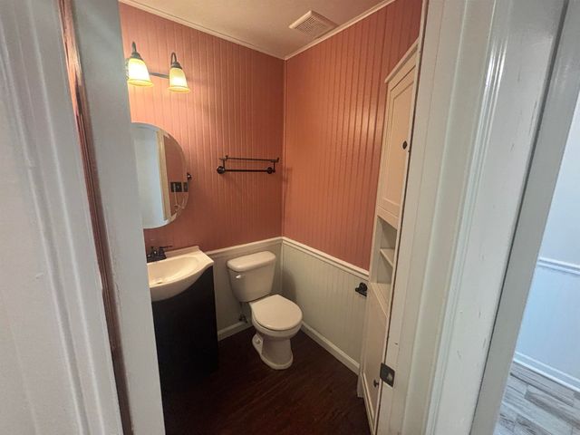 8894 LAKE EDGE CV, Memphis, TN 38016