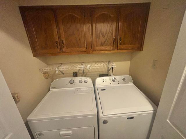 8894 LAKE EDGE CV, Memphis, TN 38016