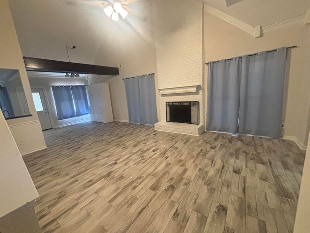 8894 LAKE EDGE CV, Memphis, TN 38016
