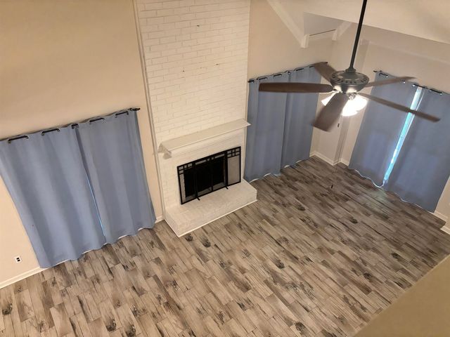 8894 LAKE EDGE CV, Memphis, TN 38016