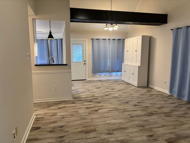8894 LAKE EDGE CV, Memphis, TN 38016