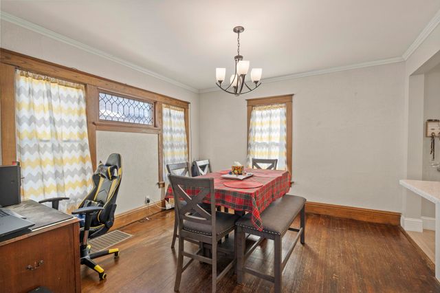 418 20th Avenue, Moline, IL 61265