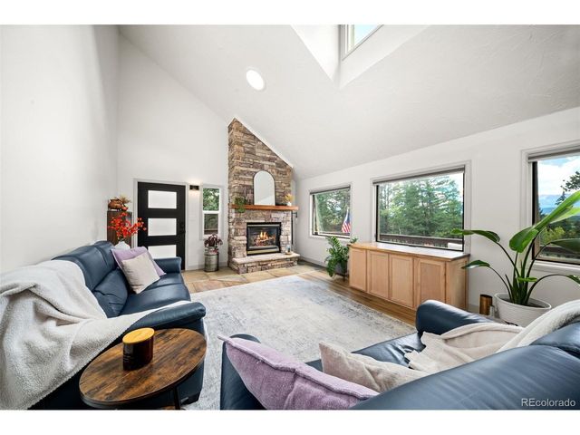 330 W Ridge Dr, Woodland Park, CO 80863
