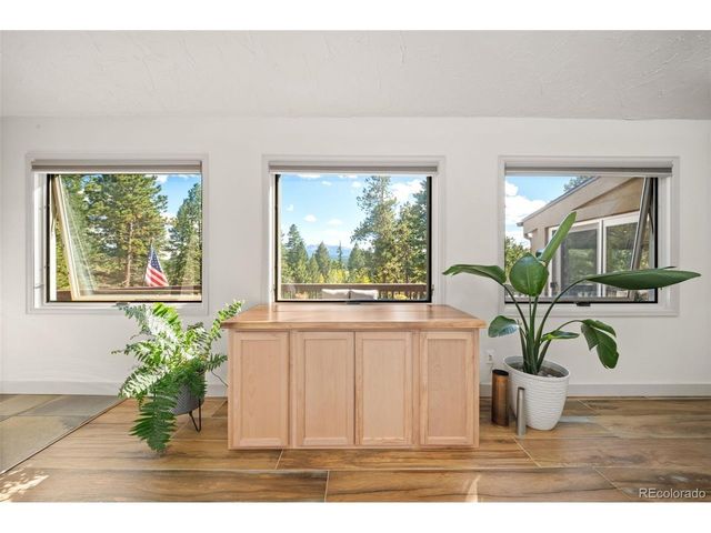 330 W Ridge Dr, Woodland Park, CO 80863