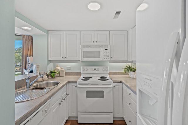 100 Ocean Creek Dr Apt M2, Myrtle Beach, SC 29572