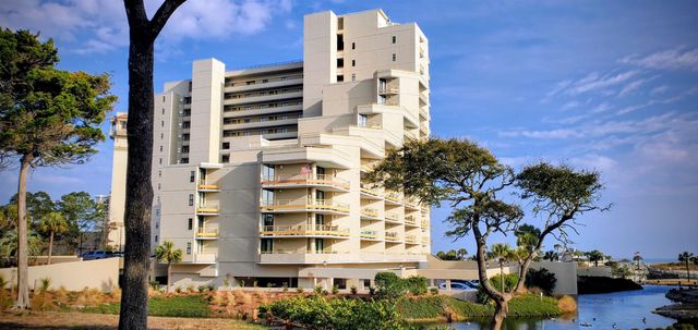 100 Ocean Creek Dr Apt M2, Myrtle Beach, SC 29572