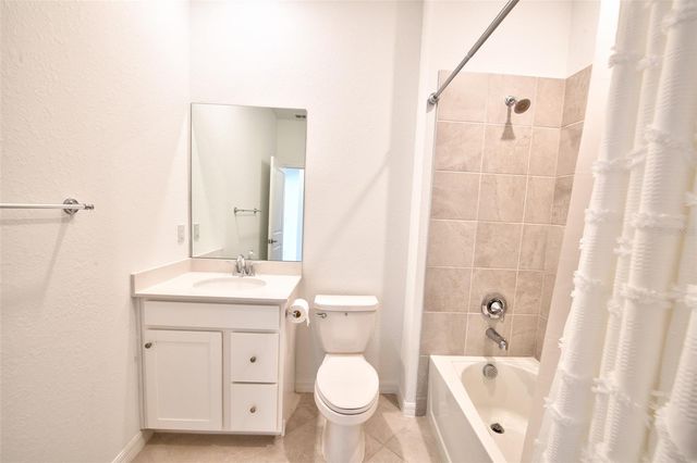 5707 N HONORE AVENUE 621, Sarasota, FL 34243