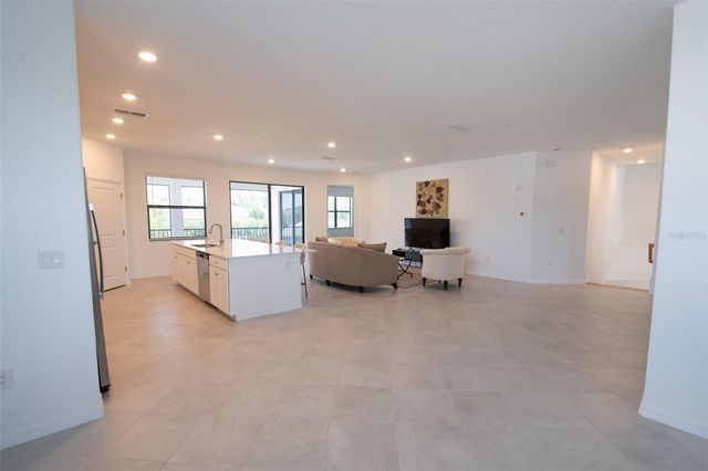 5707 N HONORE AVENUE 621, Sarasota, FL 34243